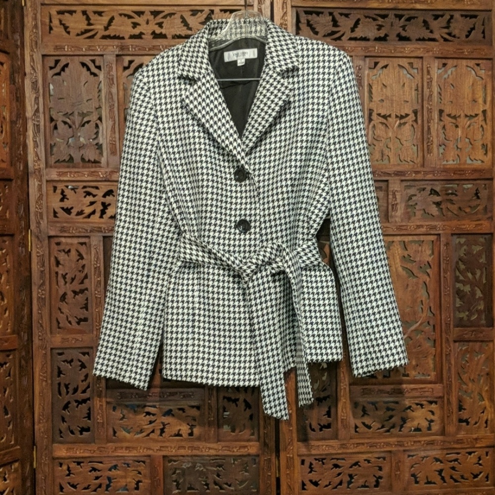 Classic houndstooth Jones Blazer